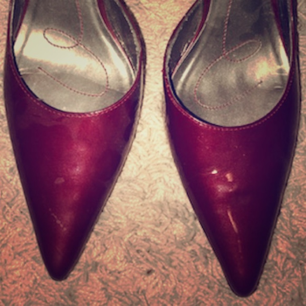 Anne Klein Maroon pumps Size 9